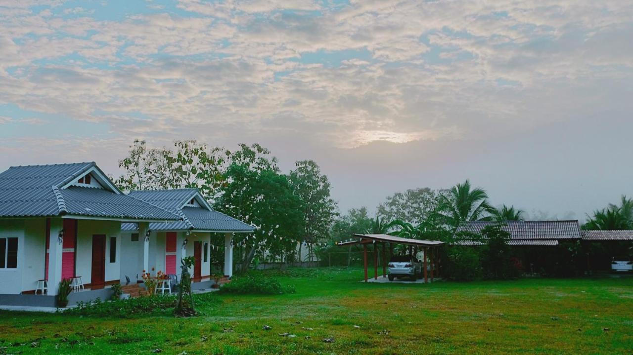 Вилла Pimpisa Garden พิมพิศา การ์เด้นท์ Khuang Kom Экстерьер фото