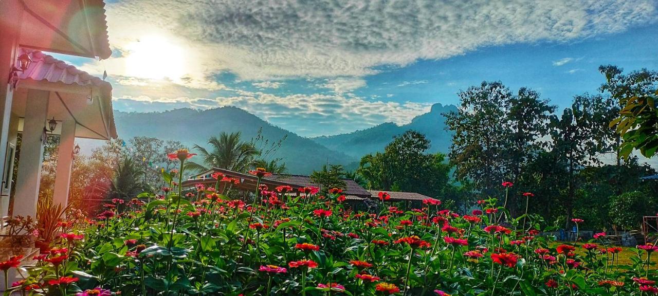 Вилла Pimpisa Garden พิมพิศา การ์เด้นท์ Khuang Kom Экстерьер фото