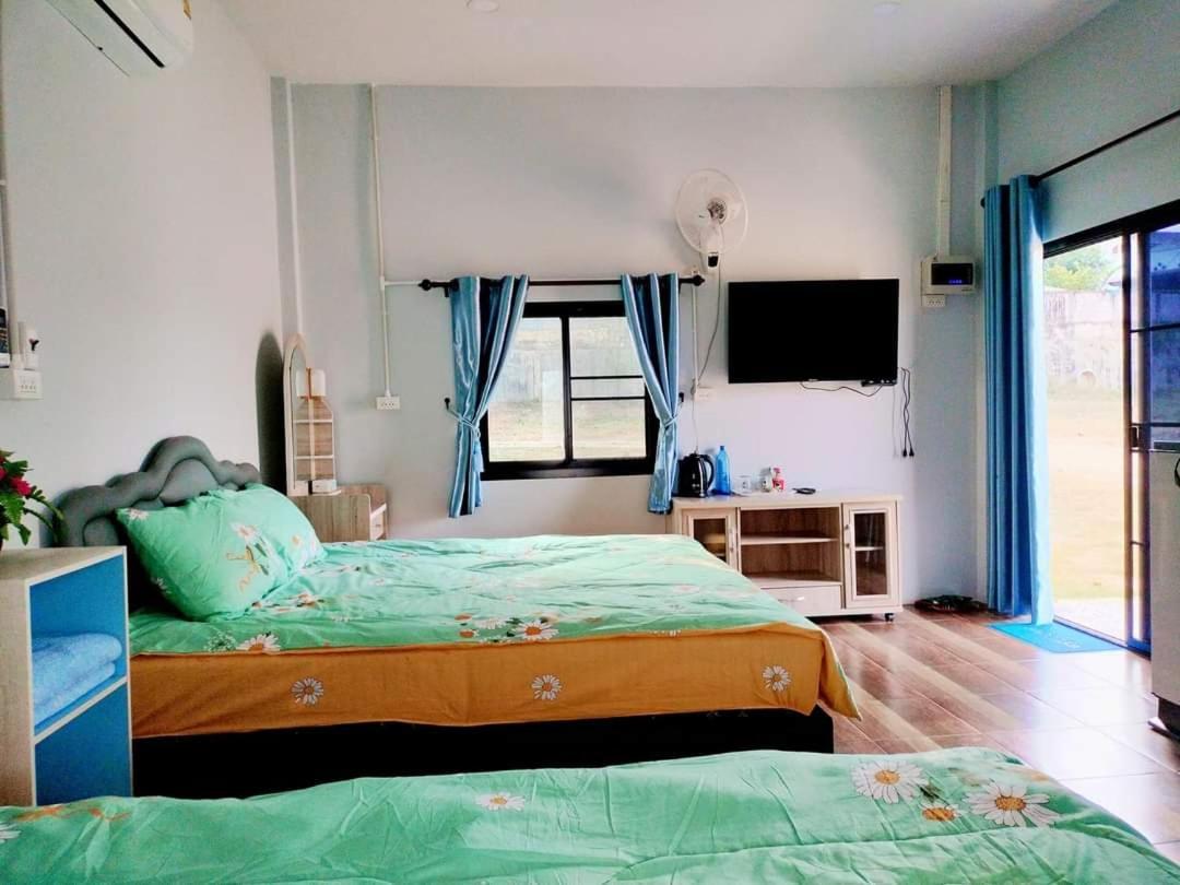 Вилла Pimpisa Garden พิมพิศา การ์เด้นท์ Khuang Kom Экстерьер фото