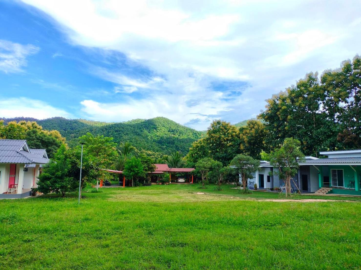 Вилла Pimpisa Garden พิมพิศา การ์เด้นท์ Khuang Kom Экстерьер фото