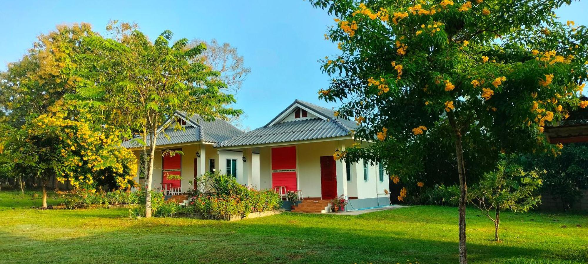 Вилла Pimpisa Garden พิมพิศา การ์เด้นท์ Khuang Kom Экстерьер фото