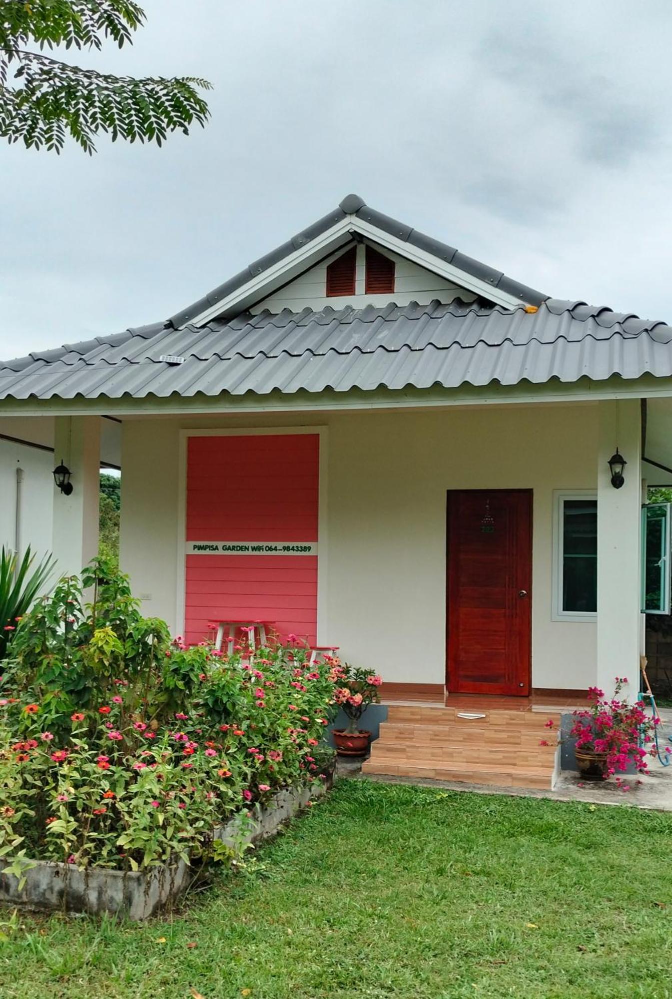 Вилла Pimpisa Garden พิมพิศา การ์เด้นท์ Khuang Kom Экстерьер фото